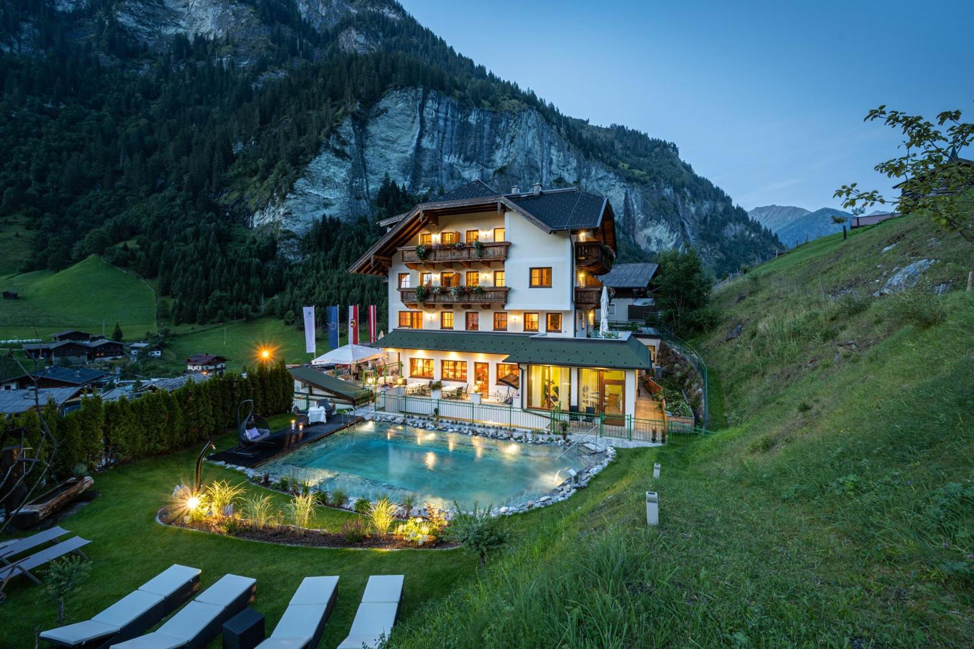 Natur-&Auszeithotel Hüttenwirt Hüttschlag Kültér fotó